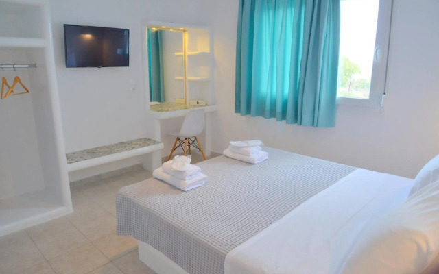 Hotel Glaronissia Rooms & Suites