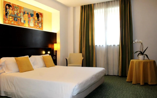 Hotel Senator