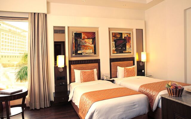Inde Vista Woods Signature Tower