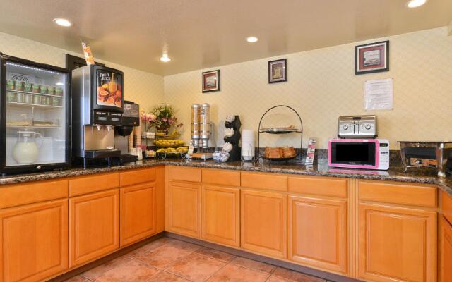 Americas Best Value Inn & Suites El Monte