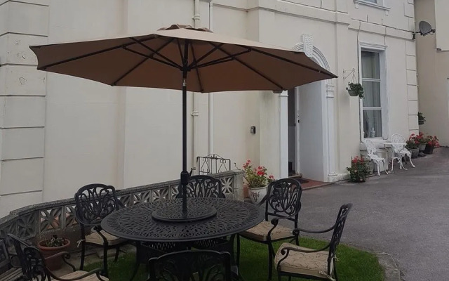 Tor Park Holiday Flatlets