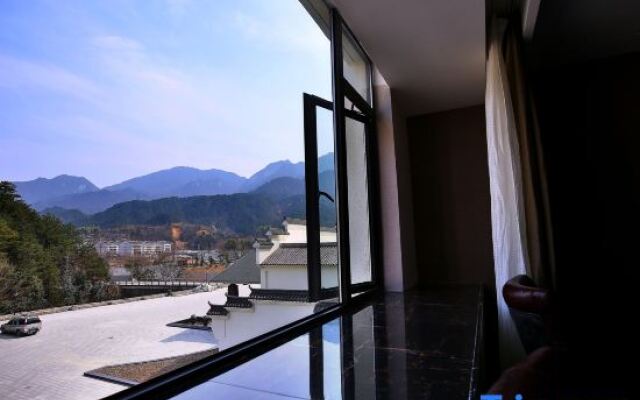 Tiantang Guzhai Holiday Hotel