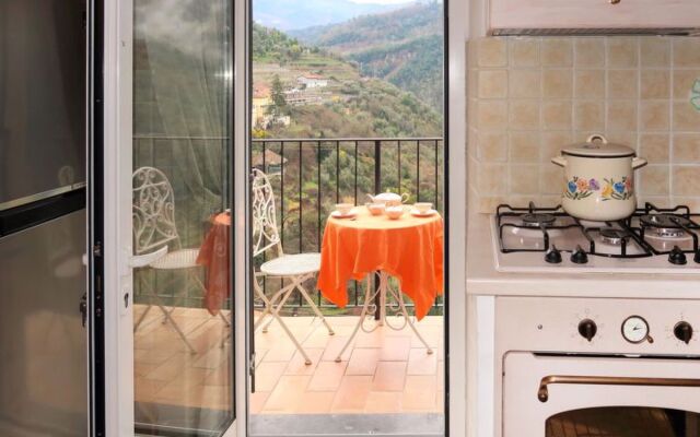 House Reanna Apricale
