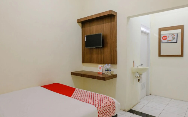 Semampir Residence by OYO Rooms