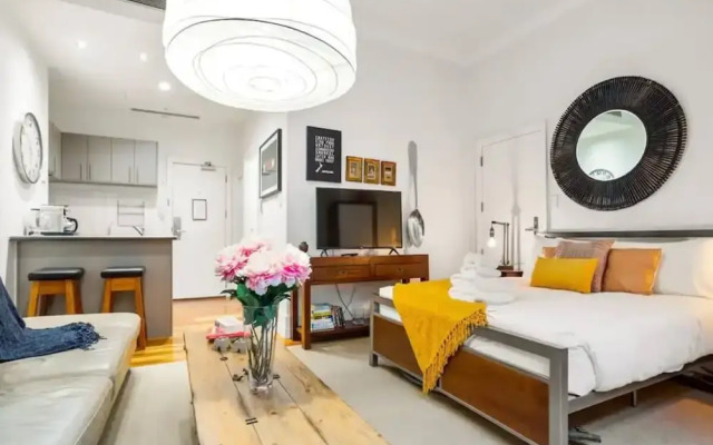 Stylish Studio With Pool And Gym