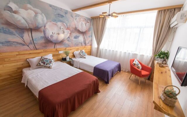 Wuzhen woxingwosu Hotel