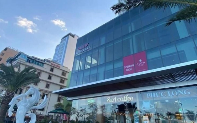 Luxury Scenia Bay Apartment with Seaview