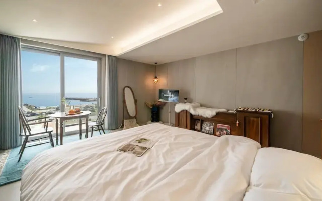 Goseong Gyeoulbada Ocean View Pension