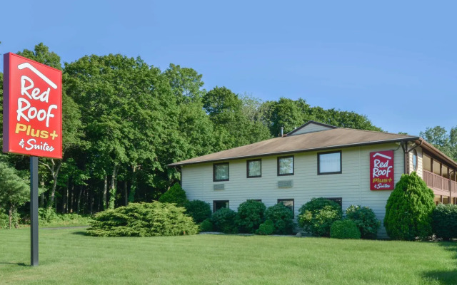 Red Roof Inn PLUS+ & Suites Guilford
