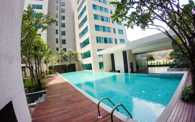 Summer Suites Residences by Subhome