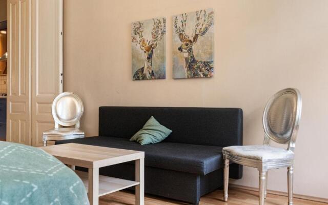 Spacy 2BR Apt. Ideal For Longstays