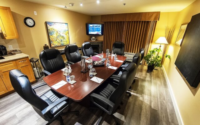 Pemberton Valley Lodge