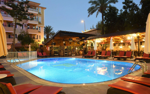 Fatih Hotel Kleopatra