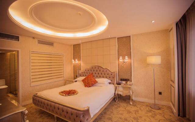 Rong Hu Hotel