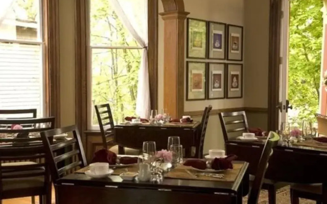 The Croff House Bed & Breakfast