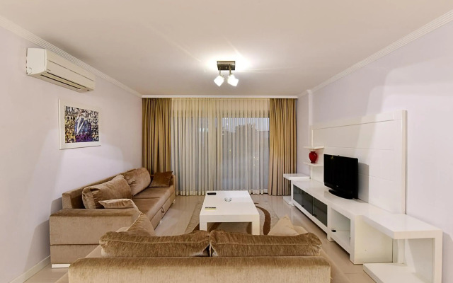 Royal Palm Residence