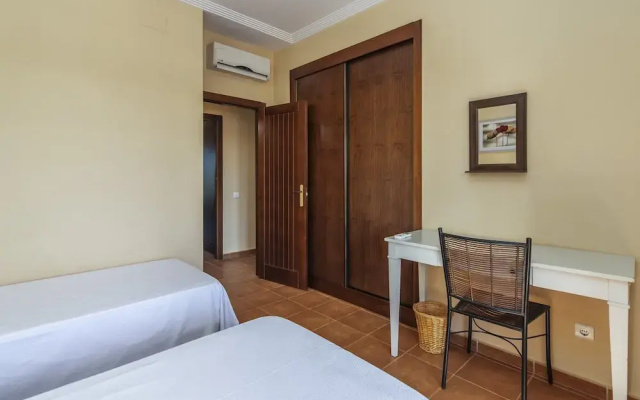 Apartment by Haraganes Beach