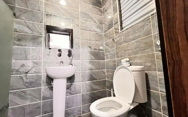 Ace Apartment