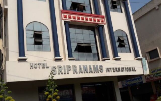 Hotel Sripranams International