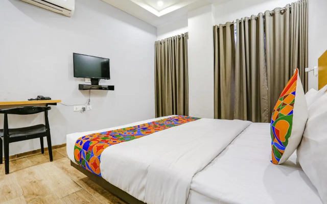 FabHotel F9 Rohini Sector 23