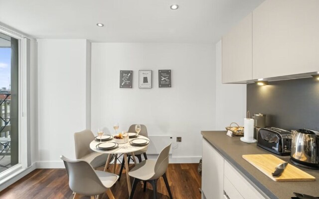 Inviting 2-bed Apartment in Manchester