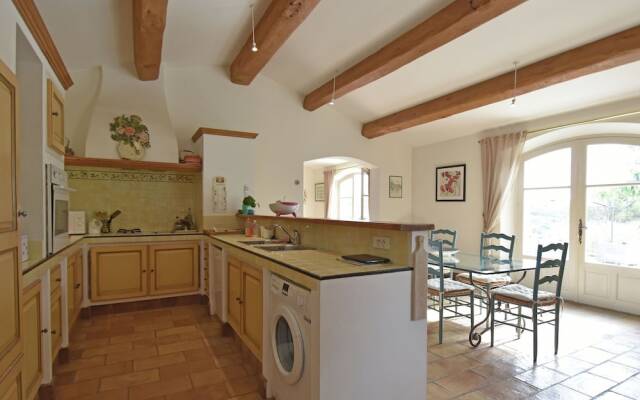 Provencal Air-conditioned Villa With Private Pool and Stunning Views