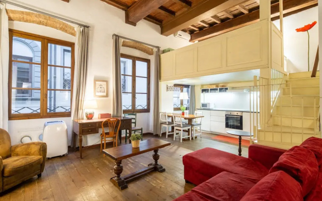 Lambertesca Loft by Mmega