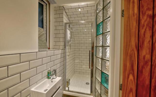 Pell Dell Apartment