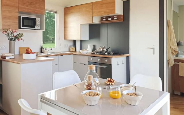Awesome Home in Renesse With 2 Bedrooms and Wifi