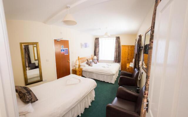 Queensbridge Hotel