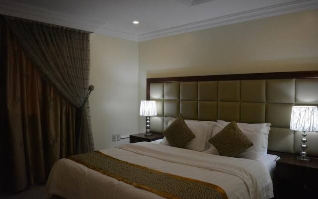 Golden Al-Jury Hotel