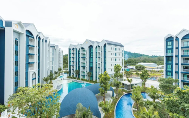 250m Beach 6Pool Kids Club All In 1 c111