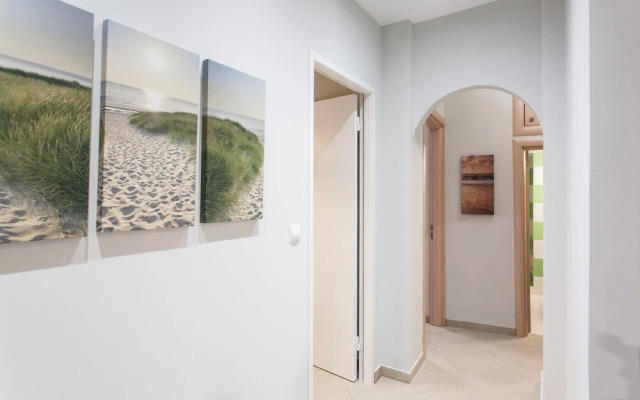 Central Safe Smart Apartment