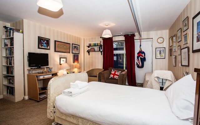 Gorgeous Spacious 3 Bed Apartment in Clapham