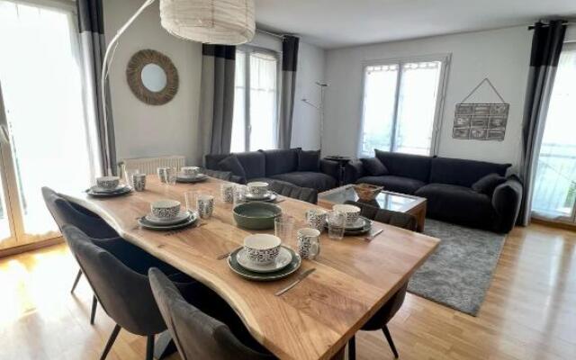 100m2 // Ideal Family/Friends // 5min Disney/Val Deurope