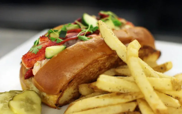 Chateau Merrimack Resort & Spa