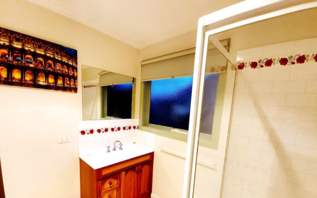 Abelia Cottage of Daylesford Botanical – Guest Rooms – Daylesford