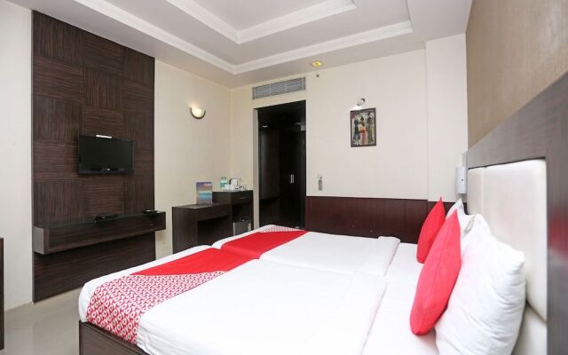 OYO 768 Hotel The Light House