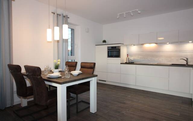 Wohnen am Yachthafen W25