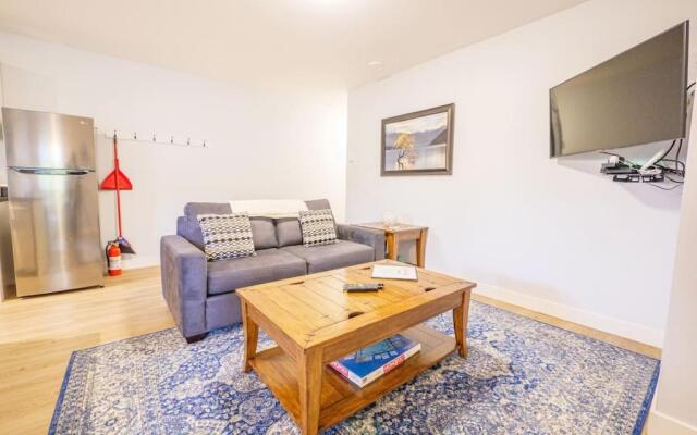 Storm Bay, Modern 1 Bed Suite and Chefs Kitchen