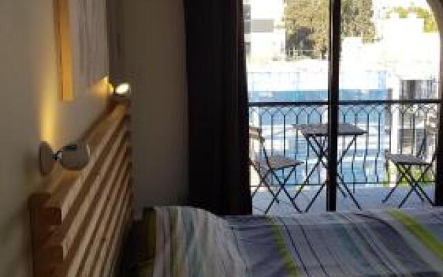 Mylos Court Apartments