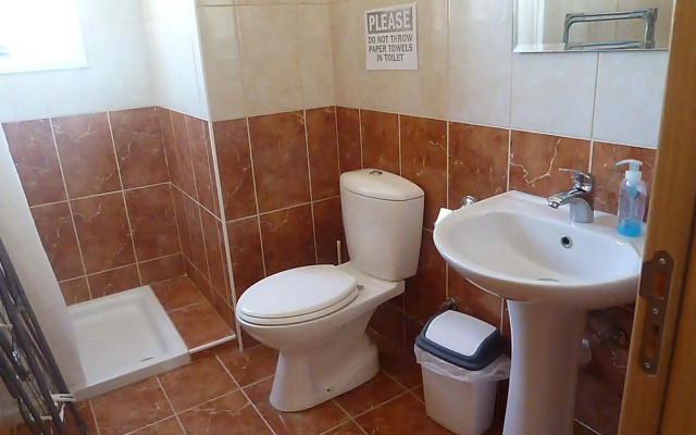 Valentinos Apartments