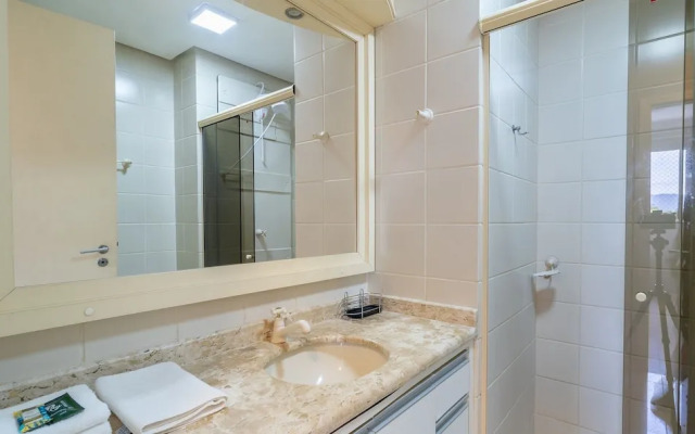 Apto 2 Qtos c/ Churrasq. a 650m da praia ESP0301