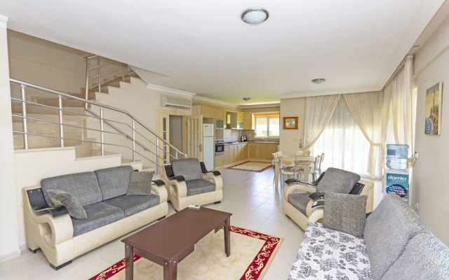 Paradise Town - Villa Colm