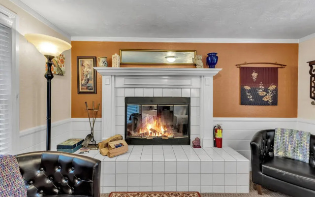 Idyllwild Inn