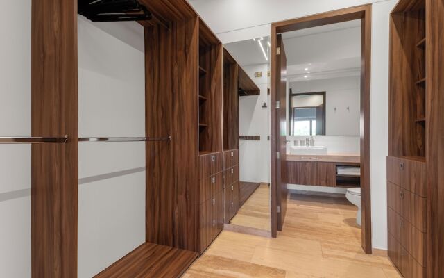 23-401 2BR with a Balcony Roma Norte