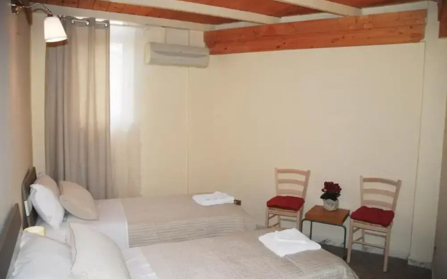 Brezzolina 2 Bedroom Apartment With Parking