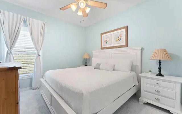 Salty Breeze at Lost Key Villas-pet Friendly!