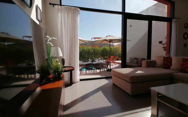 B@103 Luxury Villa with a Heated swimming pool in Soma Bay.
