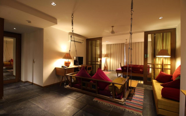 The Sky Imperial Aarivaa Luxury Homestay